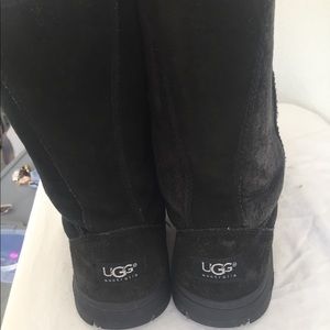UGG revival outdoor boots, size ten woman’s